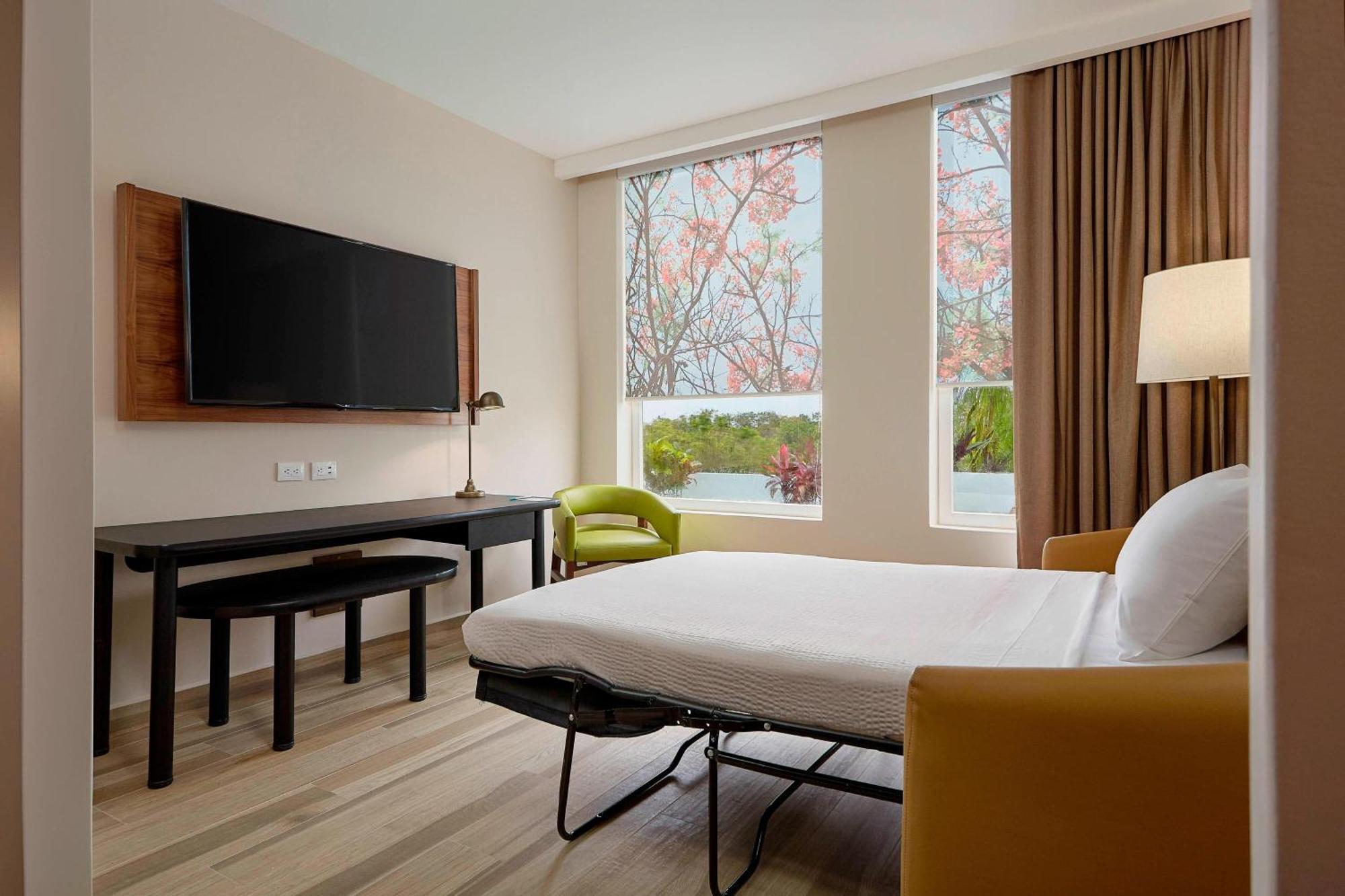 Fairfield Inn & Suites By Marriott Cancun Airport Exterior photo